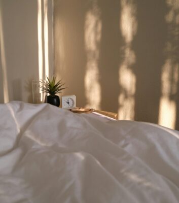 quiet intimacy：a new language of desire