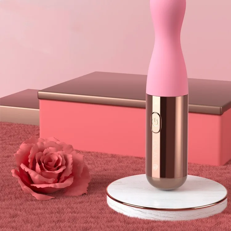 Automatic male stroker with vibration and heat